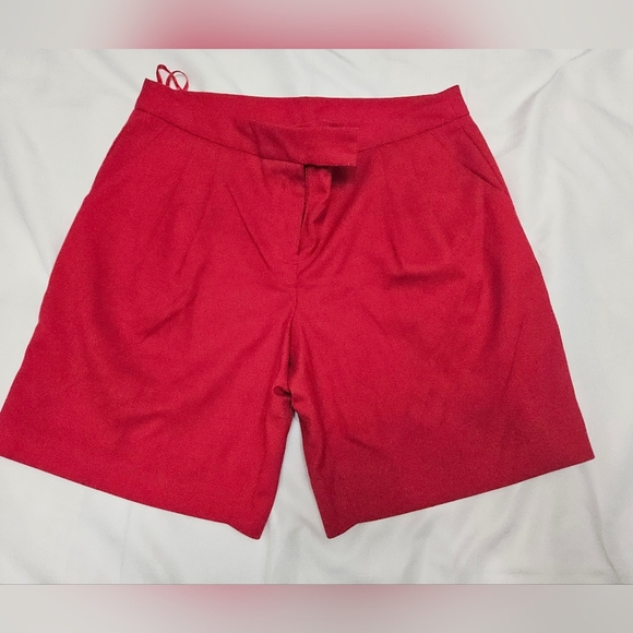 Anne Klein Womens Red Pleated Shorts! - Picture 1 of 9